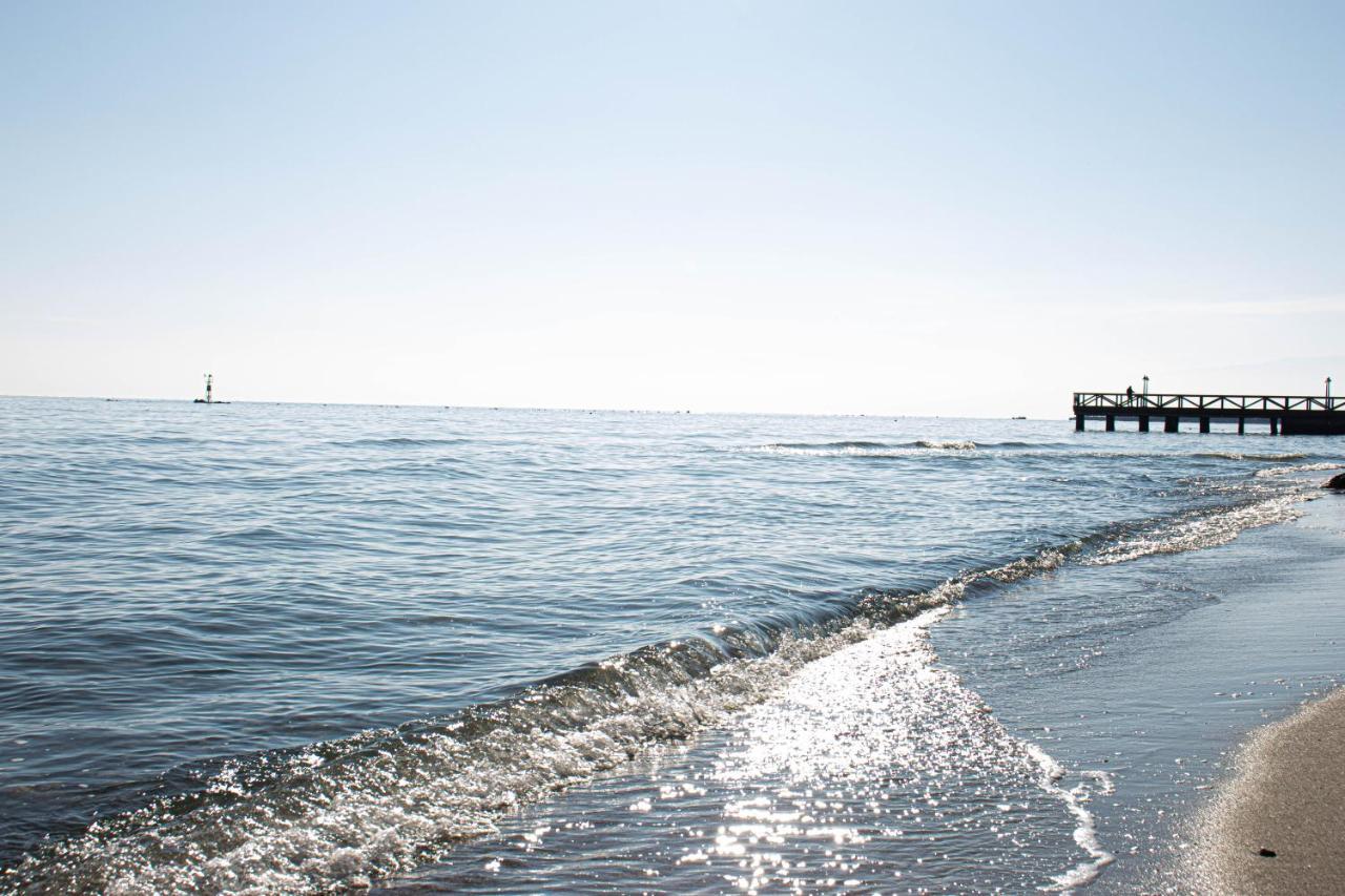 Summer By The Sea Paralia Katerinis Bagian luar foto